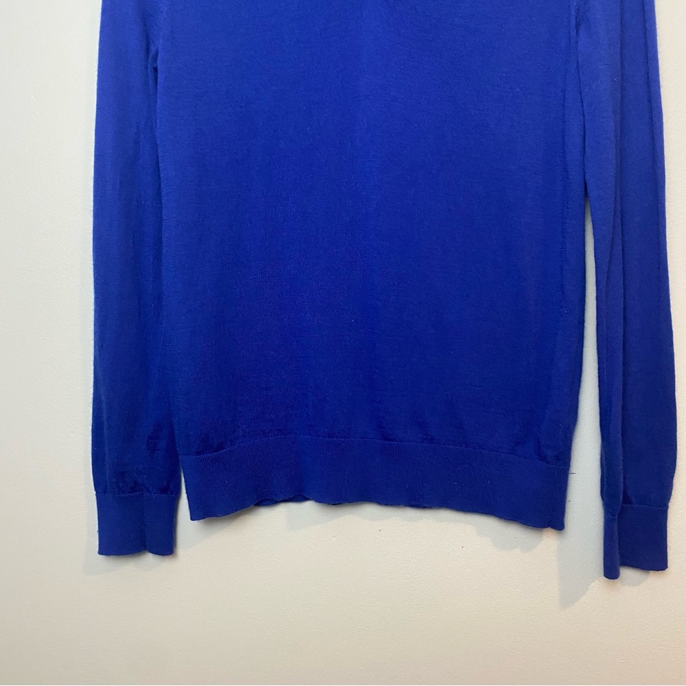 Banana Republic Womens V-Neck Sweater Medium 100% Merino Wool Blue Pullover - Picture 4 of 11